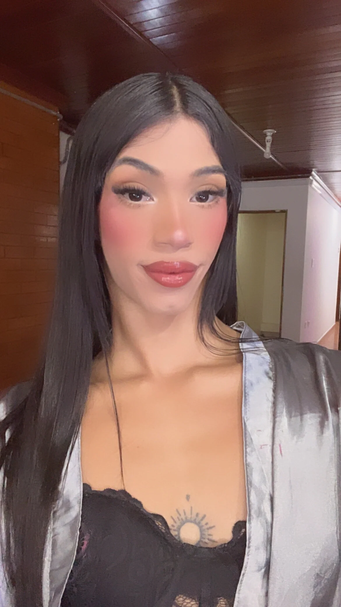 REINA_ADAHARA Aktuellstes Foto 9095