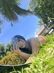 lynda_west In the mirror and nature🍃💜 Pic