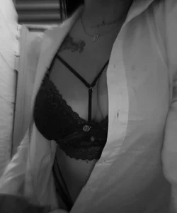 zara_nyx_ SEXY BODY 👄 Immagine  3