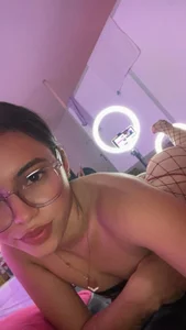 Lily__18 Public Pic 2