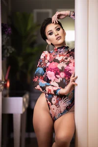 ValerieFaye Public Pic 8