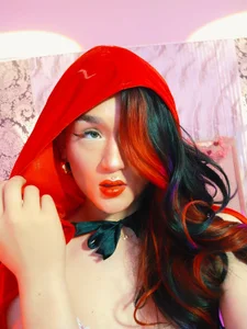 VictoriaStrom_ Public Bilde 5