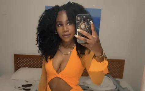 AaliyahBlackxox Public Foto 5