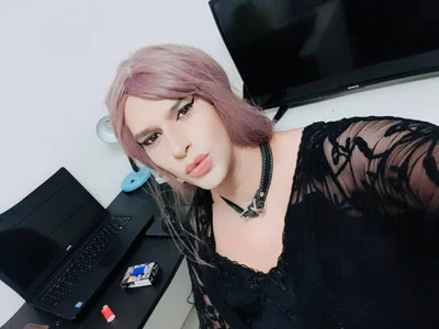Emma_ts 🍑🍆💋 Foto