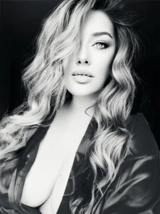 MOMENTS WITH BRENDA de BrendaSkye  9 Imagens