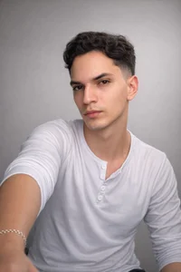 Heliox_noir Public  3টি ছবি