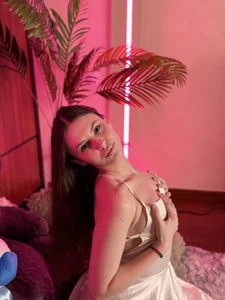 LoraTempt Flower) Fotka 5