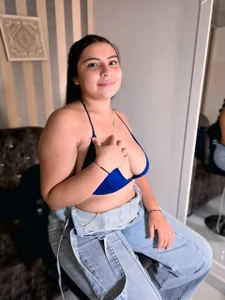 sharon_ormuri Public Foto