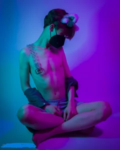 AndrewwCarter2 Neon 😈 Immagine  3