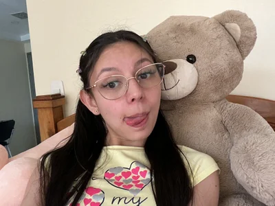 BonnieparkのHorny sweet girlの 4枚の写真