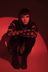 Velvet_Noir_ Dark & Addictive 😈 Pic 3