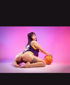 Adhara_Vil LET'S PLAY? 🥵🏀 Pic