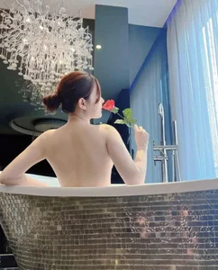 youyou-2025 Public Pic