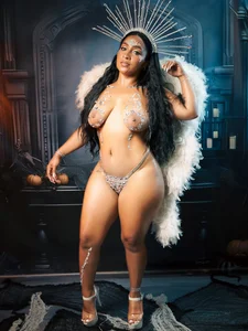 KateVenegas 🎃Scary Halloween¡ 👻😏 Immagine  6