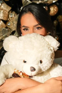 PilarJones_ Merry Christmas 2025 🎄 Pic