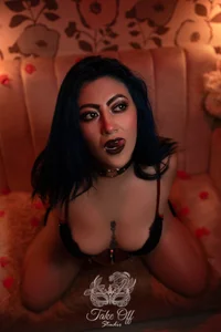 scarleth_blueのTouchless control 😈の 4枚の写真