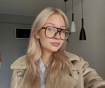 Cira_BabyFace Soft Beige Muse Pic