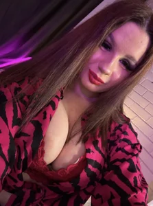 PINCHY_BABY 🐈‍⬛ Pic 2