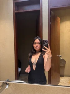 in the mirrow od Ayla_Han  4 snímek