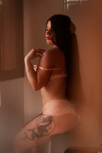 JulietaTorres_ Radiant like the sun at dawn ☀️💖 صورة واحدة|JulietaTorres_ Radiant like the sun at dawn ☀️💖 صورتان|JulietaTorres_ Radiant like the sun at dawn ☀️💖  5 صور|JulietaTorres_ Radiant like the sun at dawn ☀️💖  5 صورة