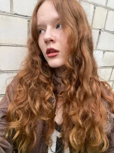 ZaraBluittme daily图片 2