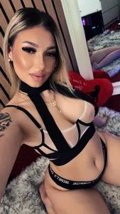 ElizaEnergyX 🔥 Blonde Temptation Immagine  2