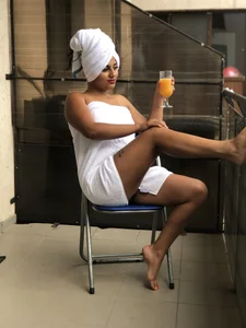 JacquelineChris Public Poză 3