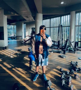 Adrian_Charms Me Myself  4. fénykép