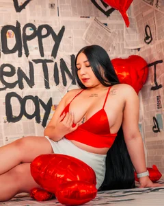 veronica_hill_ Be my valentine 💘 Foto
