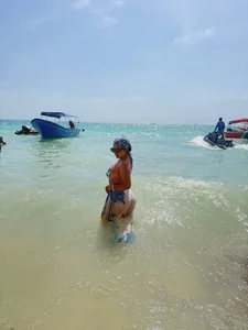 IsabellaVeles My vacation🌊🏝️ Immagine  3