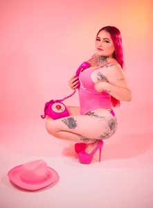IsabellaDankworths Pretty & Naughty 🎀 Pic 4