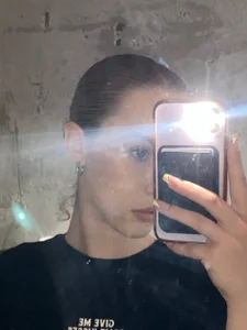 TinaHumil Selfie Pic