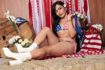 Malaia_thompson_ ✨ Make this 4th of July unforgettable 🇺🇸🔥 Pic 6