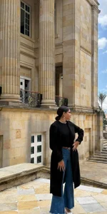 lizzywindsor In my real live Pic 2