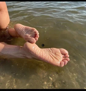 fucking_punishment my feet for you :3 Hình 3