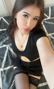 SimonneLacrosshi hi its me!图片 2