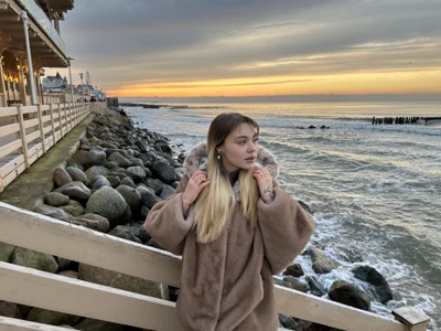 LunaMillie lil trip Foto 7