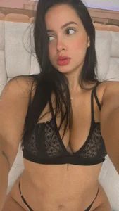 emilyparkerr01 Super beautiful Pic 3