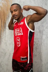 Mike 2025 de Itsmikenoir  3 Imagens