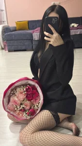 meowchaa i like flowers Pic 5