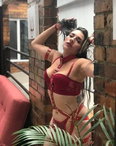 I want you to be my slave 💋 de Baikersmegan  2 Imagens