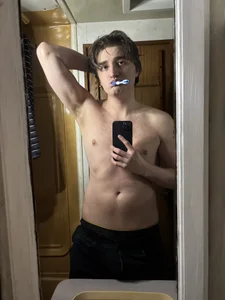 _FuckDaddyAllDay_ Public Pic 2