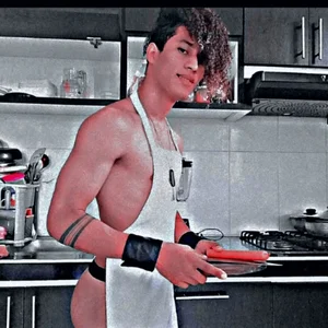 Pendragon1224 Public Poză 4