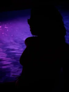 VanessaBlackrose And smoke pool to have fun! зображення