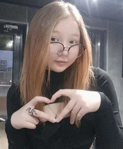 Megansuns Just a little bit of me Billede 2