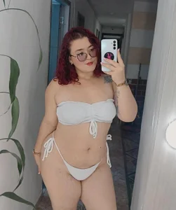 selene_rouse_'s White Paradise 🤍✨ Sex Photo 1