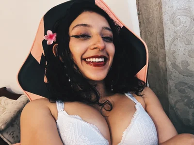 cleo_foxy 😇 Foto 2