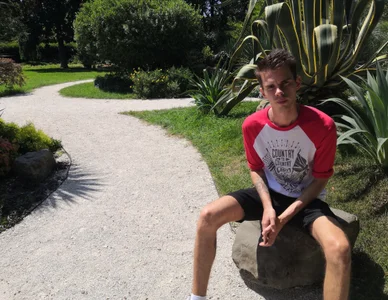 Mike_Burn Public صورة واحدة|Mike_Burn Public صورتان|Mike_Burn Public  صور|Mike_Burn Public  صورة