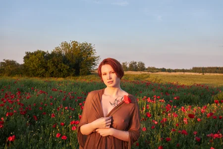 valeriarawIn the poppy field Bild 8