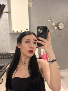 You can watch... but not everyone is allowed de NikkiGoldSide  2 photos